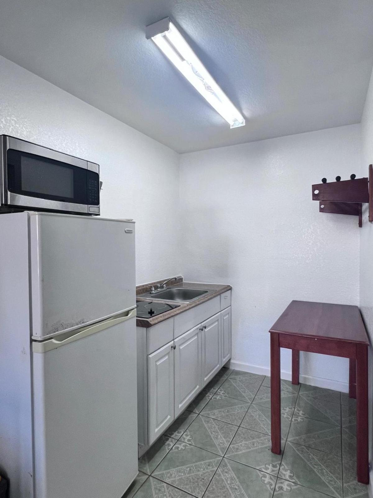 Oyo Garden Inn And Suites Pearsall I-35 East Экстерьер фото