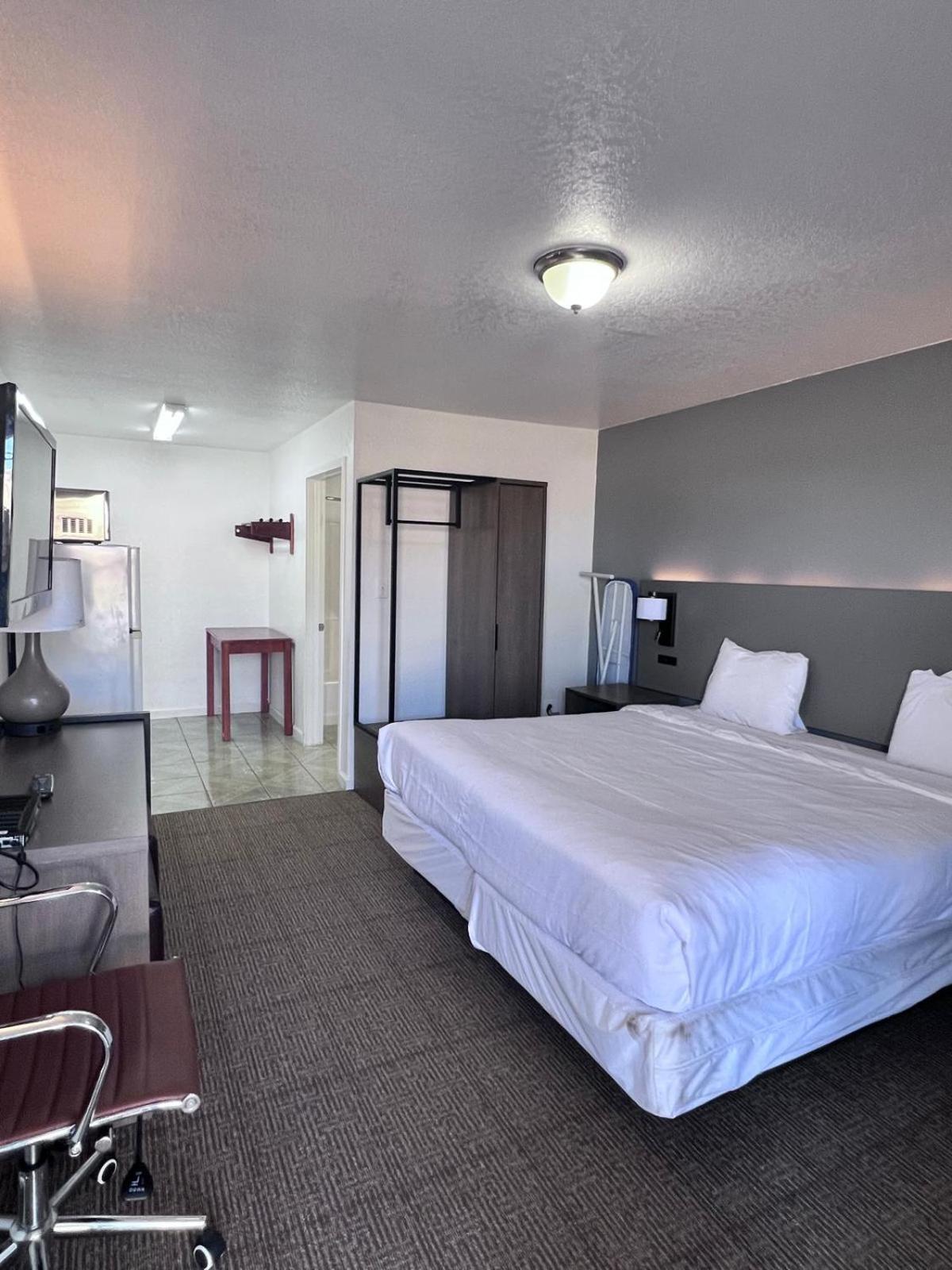 Oyo Garden Inn And Suites Pearsall I-35 East Экстерьер фото