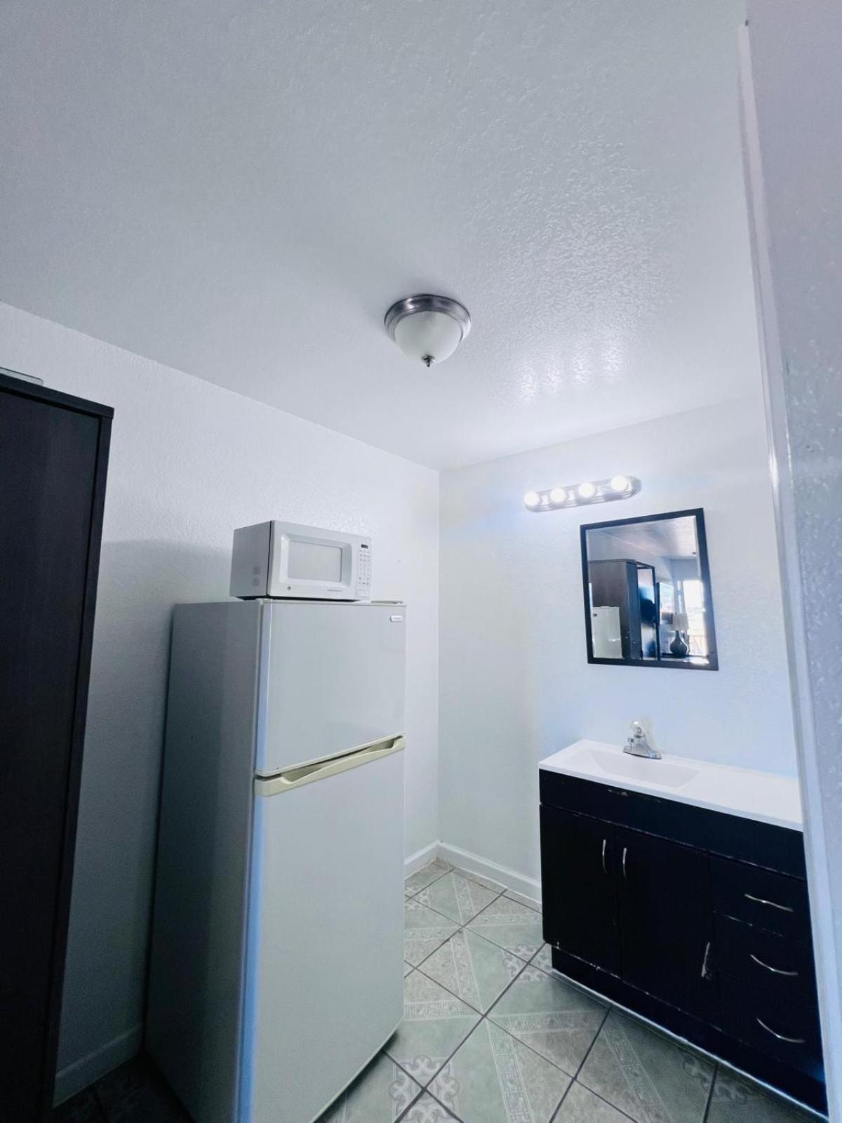 Oyo Garden Inn And Suites Pearsall I-35 East Экстерьер фото